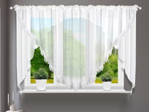 S138 - Gotowa firana z gipiurą 400 x 160 cm