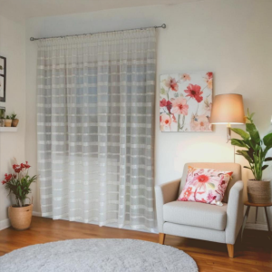 000671 Elegancka firana z woalu kreszowego 300x250 cm