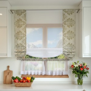 85 Imitacja rolety 150x120 cm + 2 zazdrostki 120x40 cm